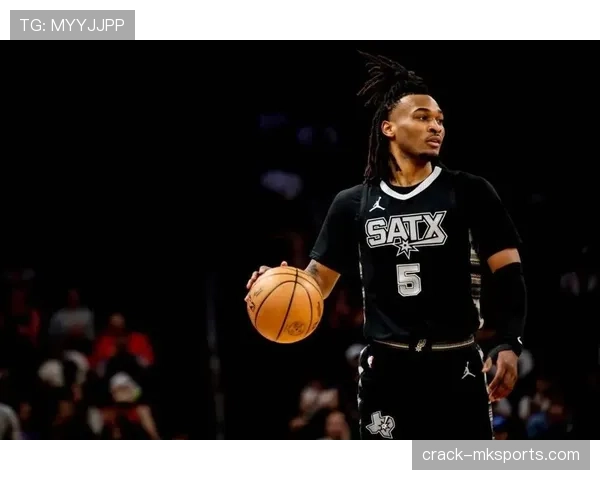 斯蒂芬·卡斯尔无球跑位撕裂防线，较上季投射更果断